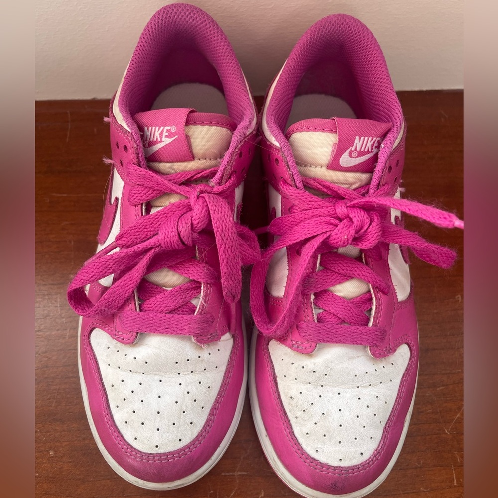 Nike Dunks, size US 2.5Y, good condition